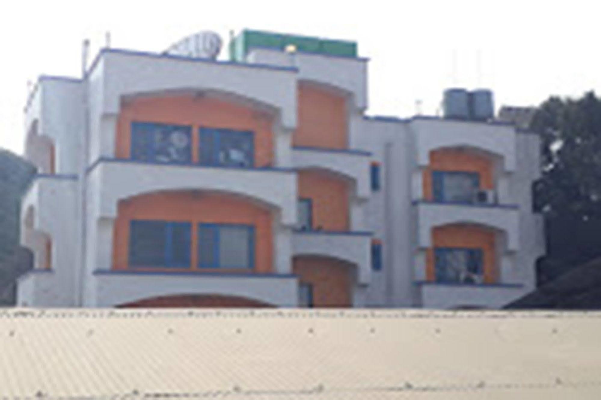 Lalitpur Hotel Clarion Jawalakhel מראה חיצוני תמונה