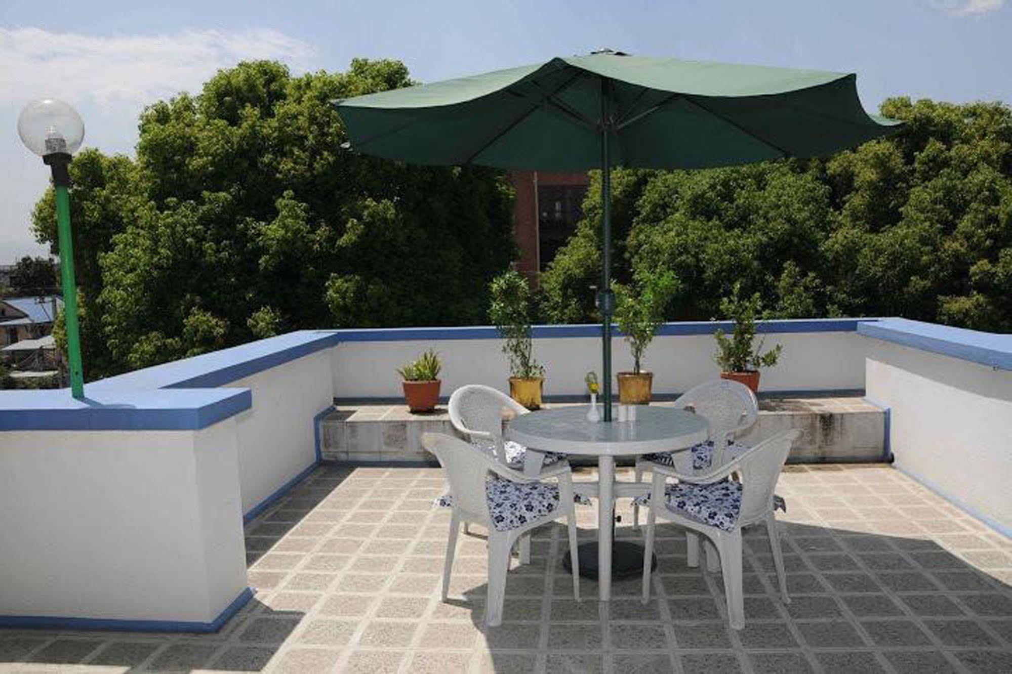Lalitpur Hotel Clarion Jawalakhel מראה חיצוני תמונה