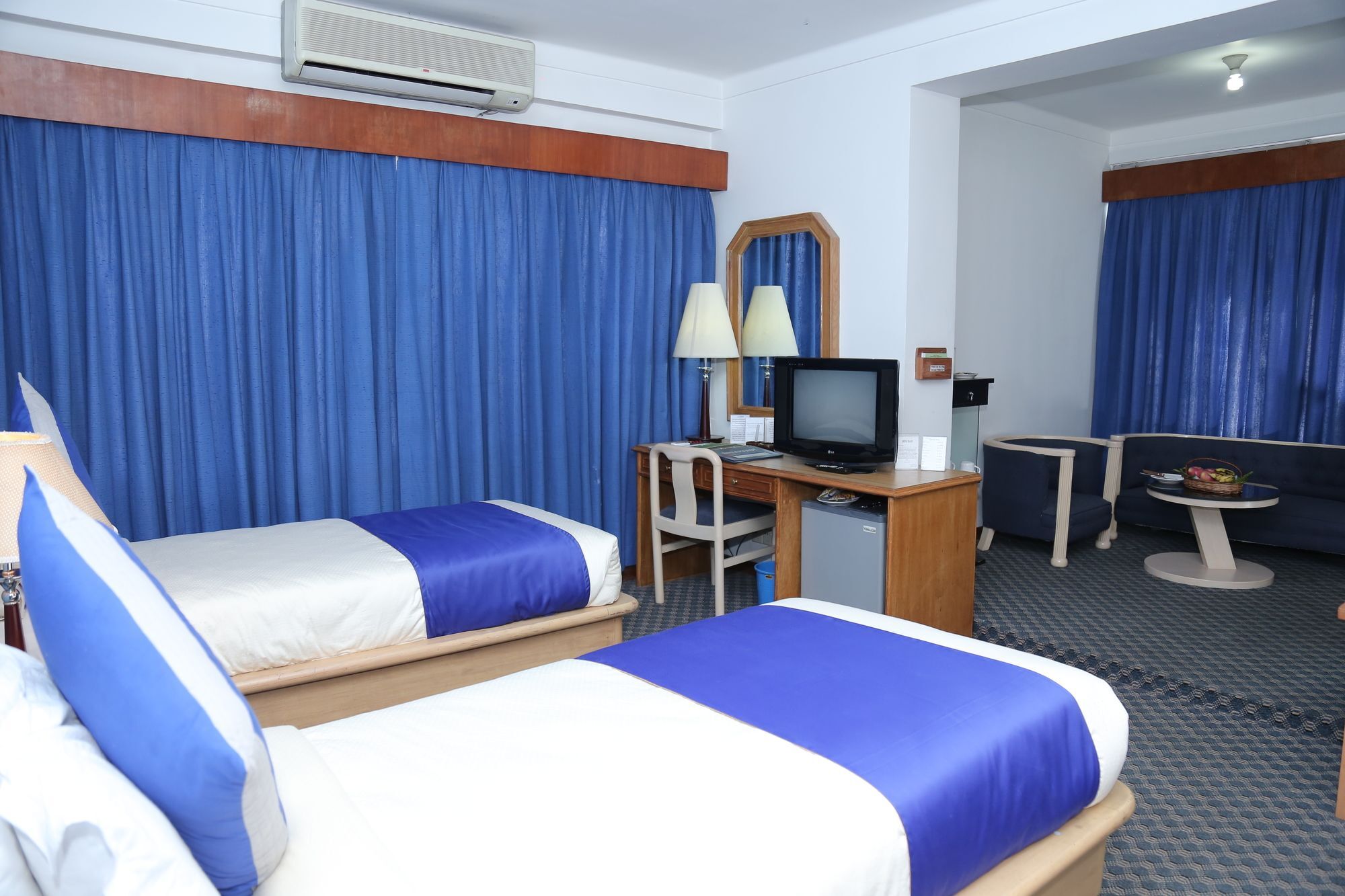 Lalitpur Hotel Clarion Jawalakhel מראה חיצוני תמונה